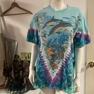 Liquid Blue Y2K Tie Dye Dolphin Graphic T-Shirt